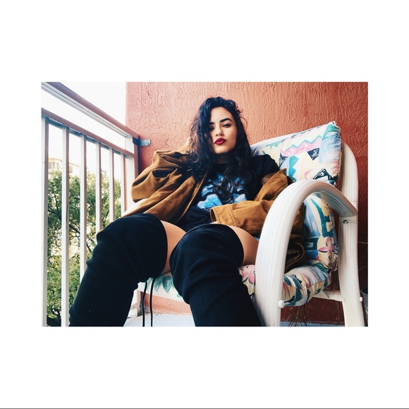 Meet your Posher, Caroline - Picture 2 of 8